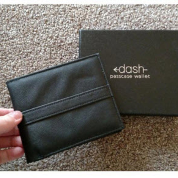 Other - RFID Extra Capacity Bifold Men's Wallet